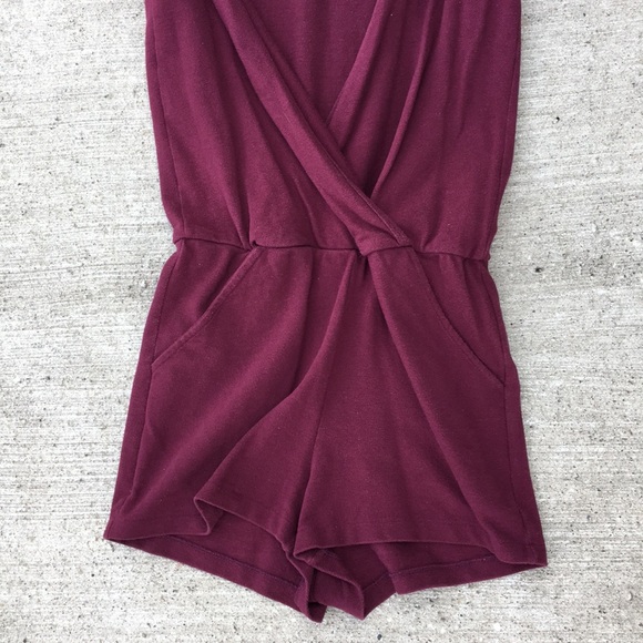 AA v-cut romper - Picture 2 of 3